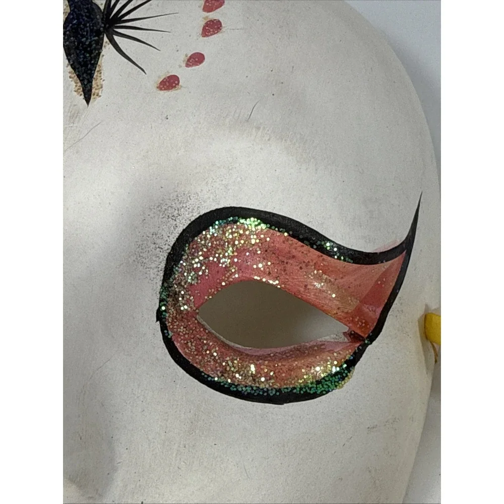 Mardi Gras wall decor 6